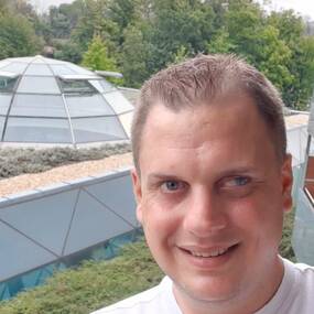 Zu vermieten. Frohnleiten: Wohnung, 53 m, 2. OG Am Kogl 20, sonnig zentr. Lage, teilmbl. Kellerabt., Carport Miete 330,- + BK + Strom Tel: 0664 5971983 Kleinanzeigen BezirksREVUE